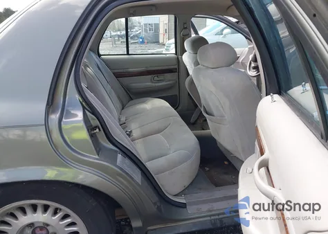 1998 Mercury Grand Marquis z USA, uszkodzony, nr VIN 2MEFM75W1WX637007